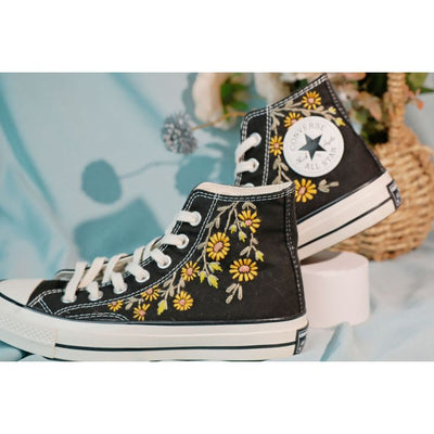 Converse small flower embroidered shoes, custom wreath and small flower