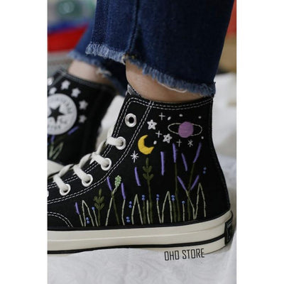 Custom embroidery , Converse , Embroidery , Mushroom shoes