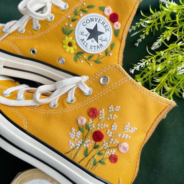 Embroidered Sweet Rose And Lavender Garden,Embroidered Sneakers