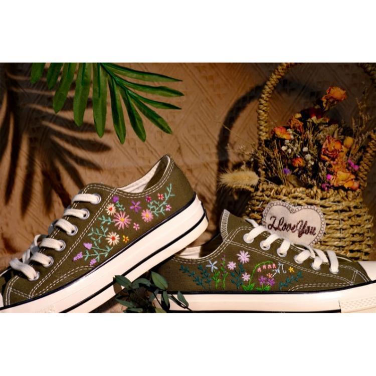 Converse embroidered shoes, Converse custom small flower