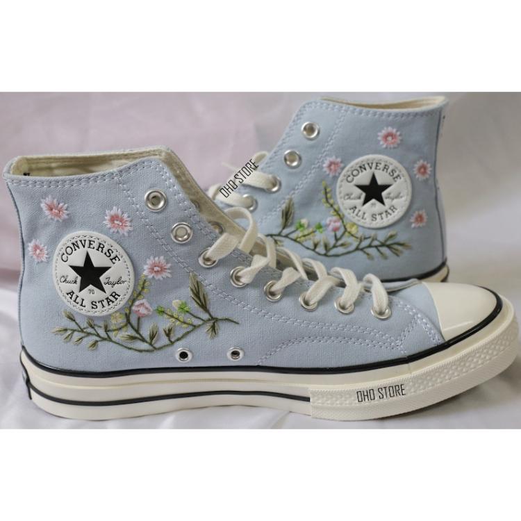 Embroidered converse, Converse Custom Flower Embroidery