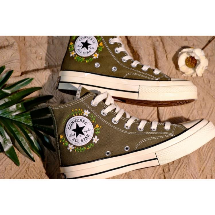 Converse embroidered shoes ,Converse custom small flower