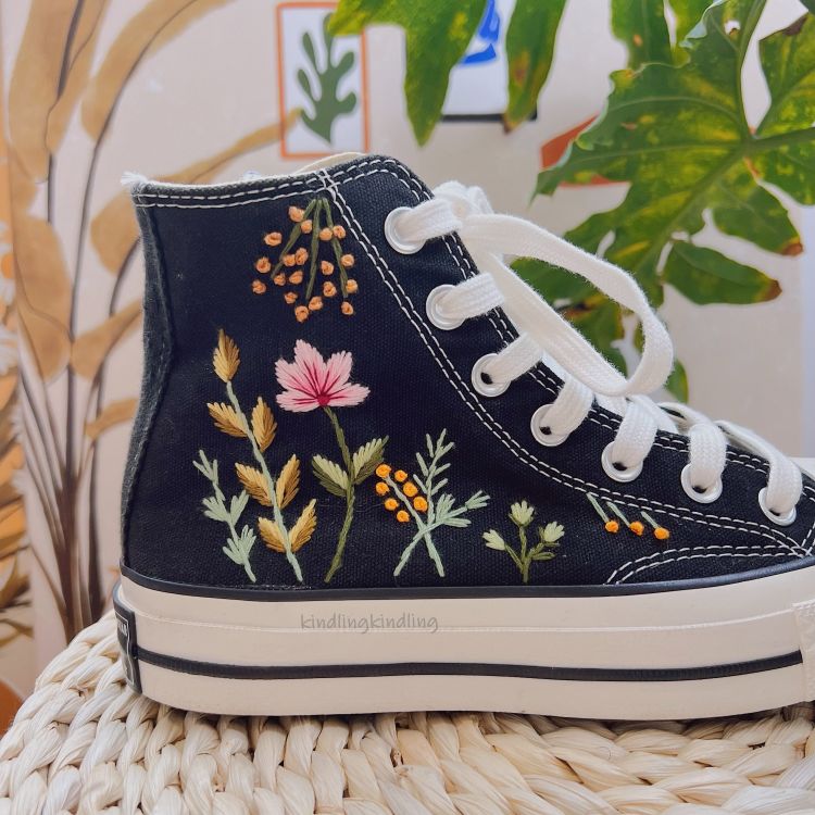 Hand Custom Lavender Flower, Embroidered Converse ,Wedding Gifts