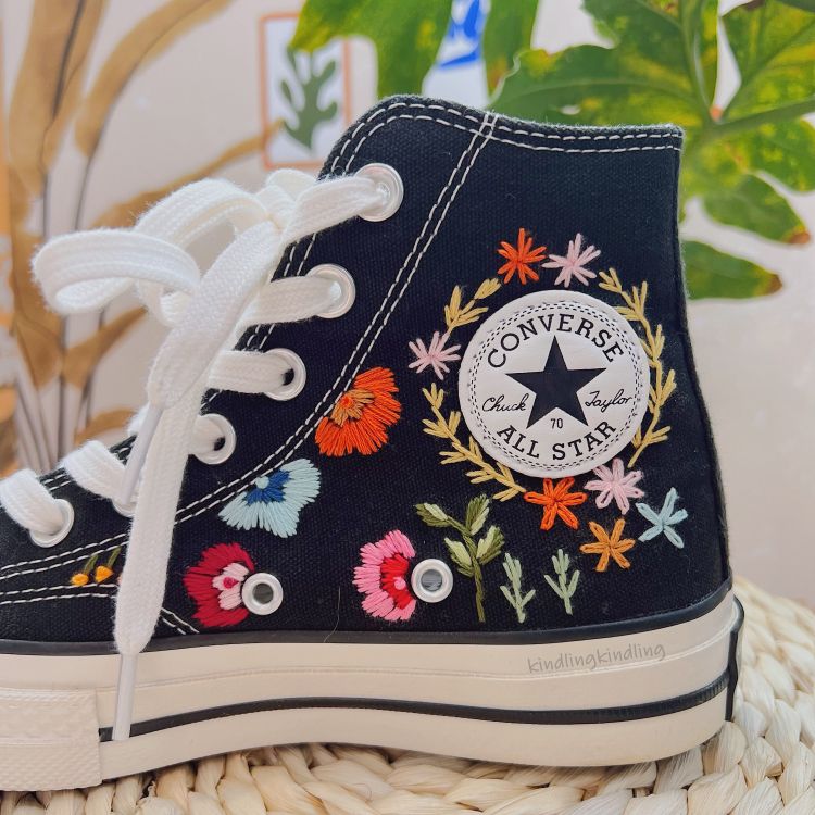 Hand Custom Lavender Flower, Embroidered Converse ,Wedding Gifts