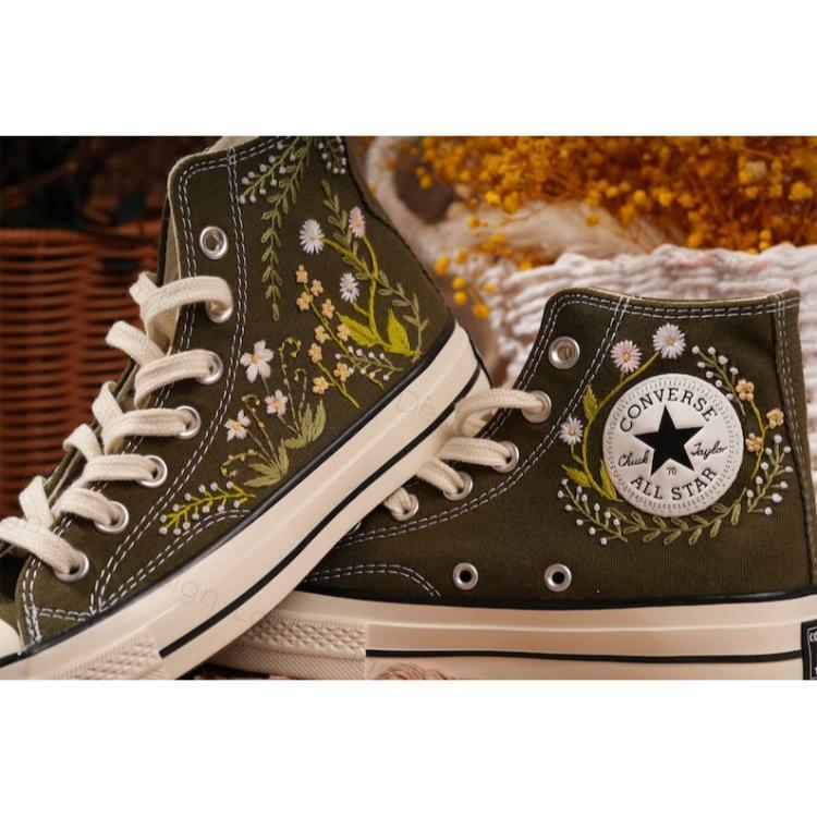 Converse embroidered shoes, Converse custom small flower