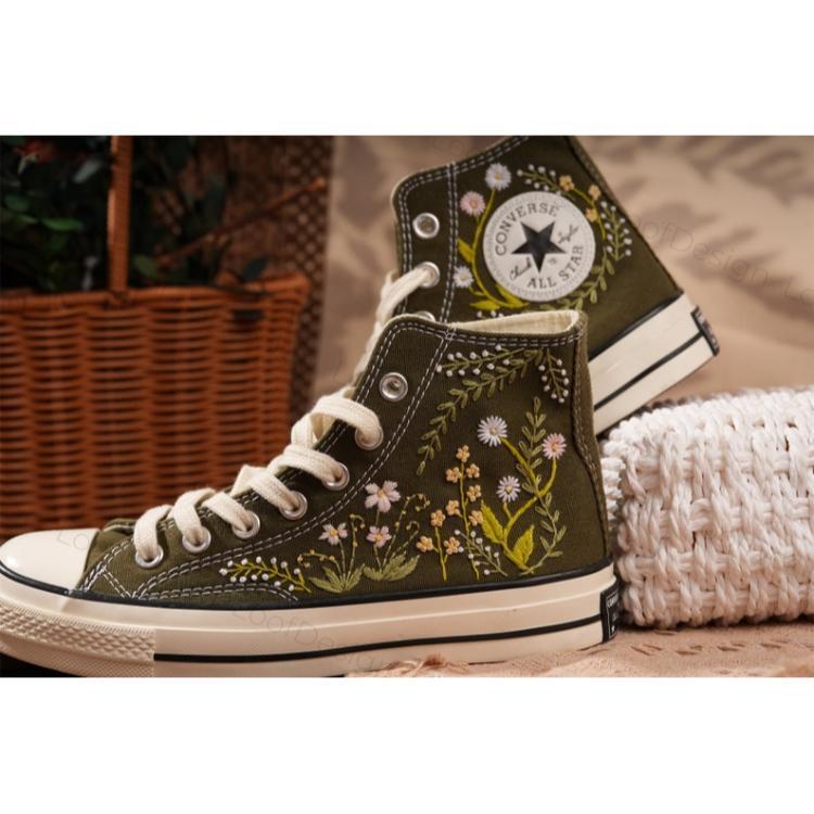 Converse embroidered shoes, Converse custom small flower