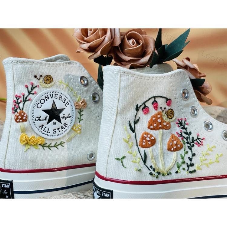 Convesr Chuck Taylor Embroidered Personalized, Mushroom embroidery