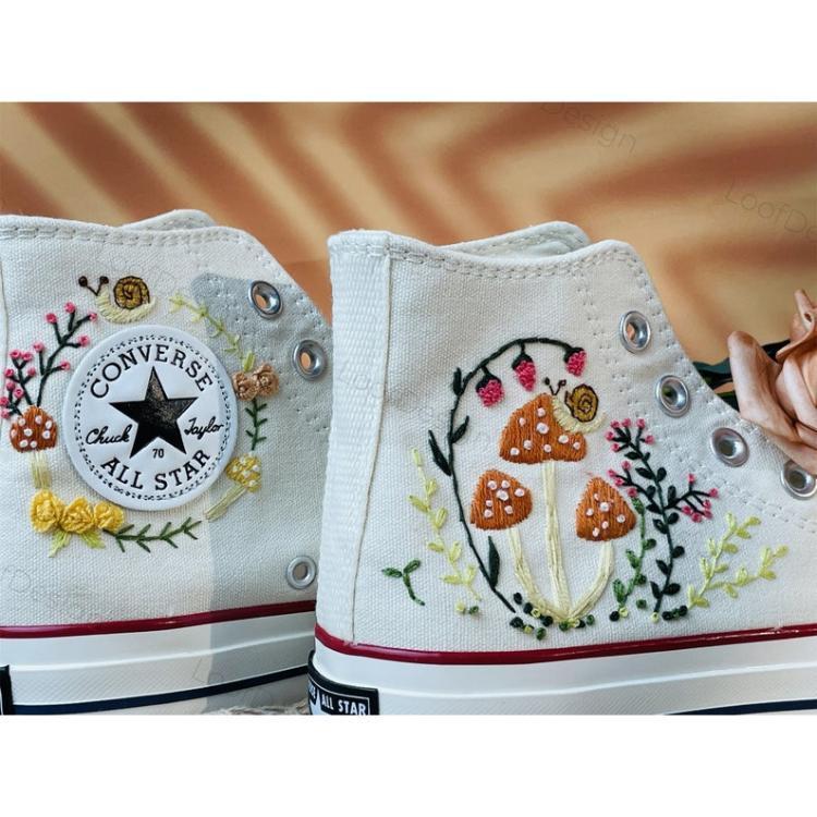 Convesr Chuck Taylor Embroidered Personalized, Mushroom embroidery