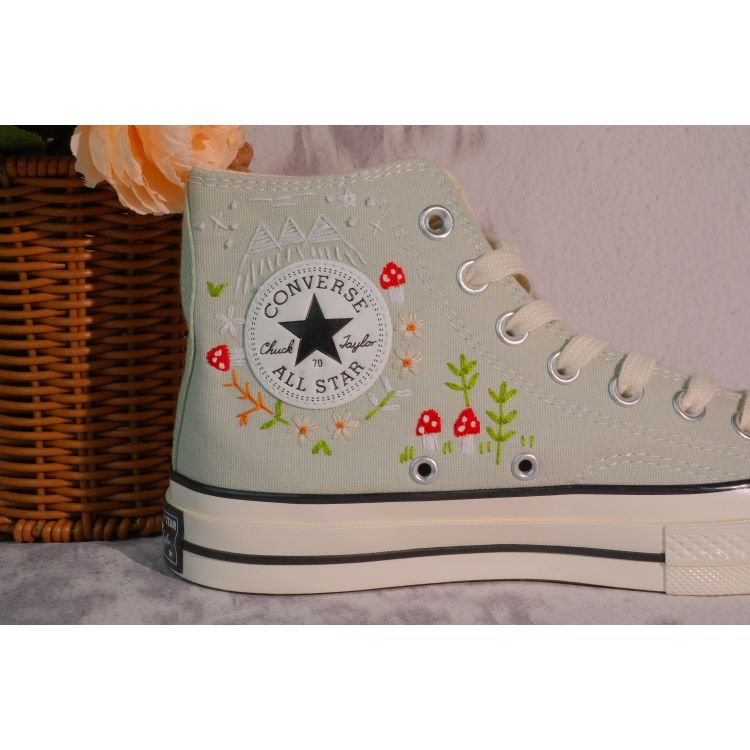 Custom Embroidery Converse, Converse High Neck Floral Embroidery