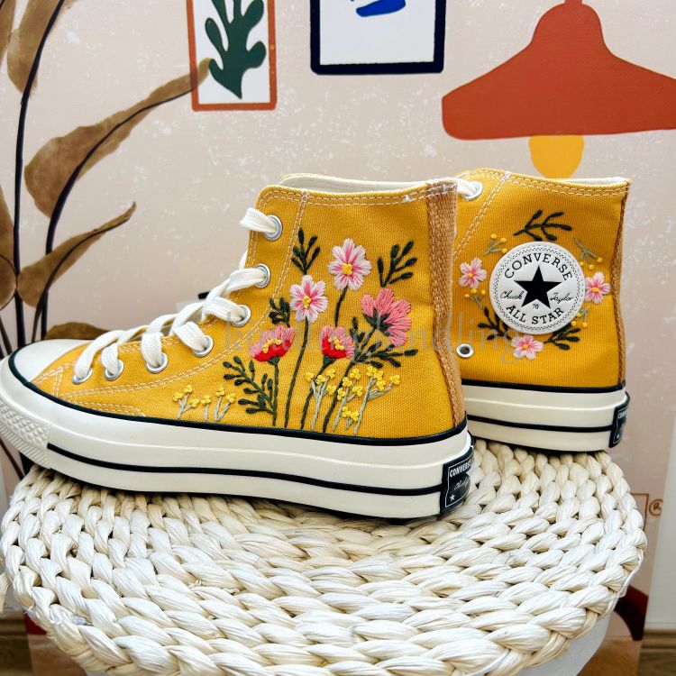 EmbroideredCanvas Shoes, Personalized Gifts, Converse  Sweet Rose