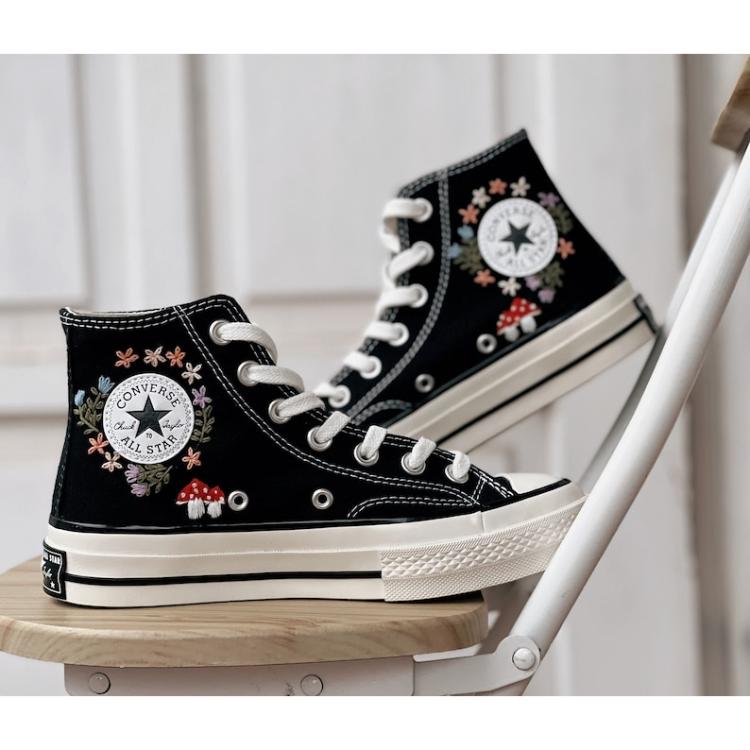 Custom Converse Pet, Embroidered Converse High Tops Fox