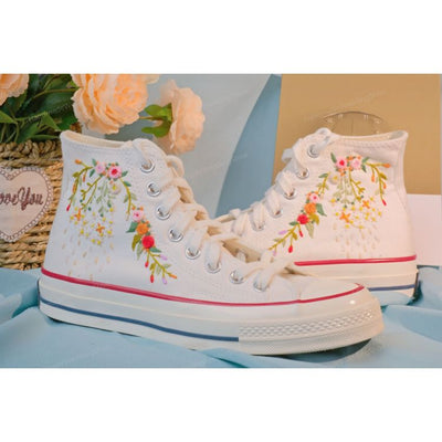 Converse  small flower embroidered shoes, custom wreath embroidery