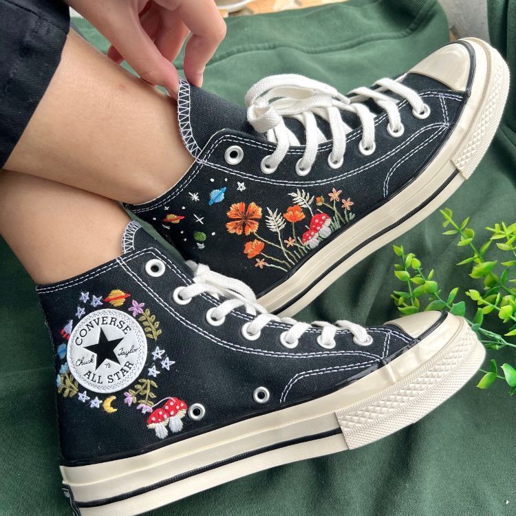 Flower Converse,Mushroom Shoes,Embroidered Flowers And The Sky