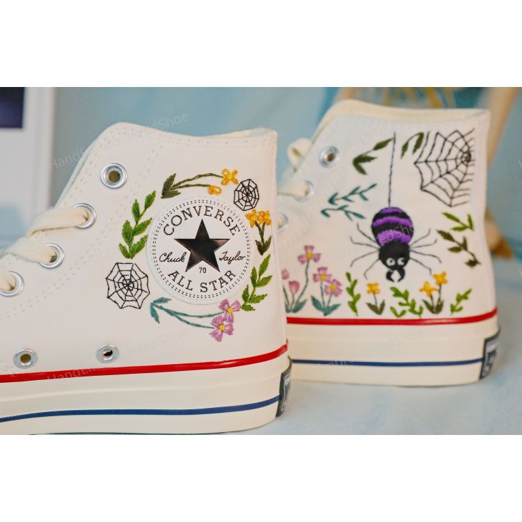 Converse Chuck Taylor chambray, embroidery and floral