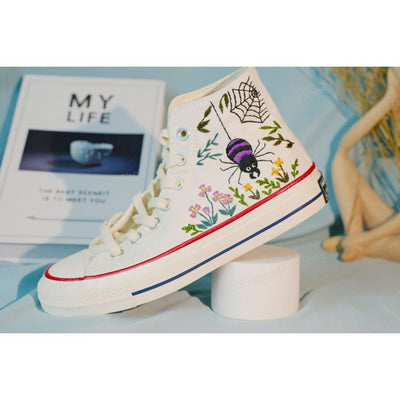 Converse Chuck Taylor chambray, embroidery and floral